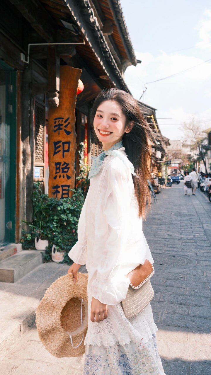 包养女设计师生活 包养女设计师生活